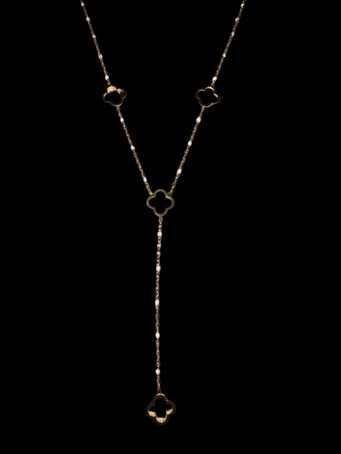 Collar trébol