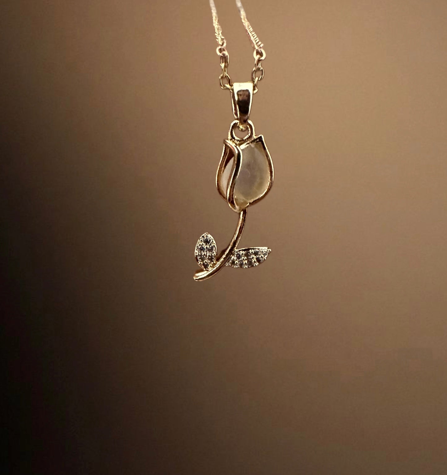 Alternativa collar en forma de Tulipán