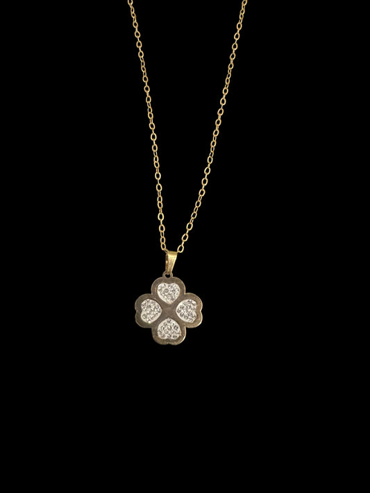 Collar trébol